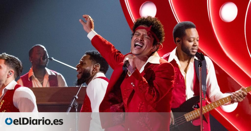 Facua denuncia a Live Nation por imponer el pago de gastos de gestión en las entradas de Bruno Mars