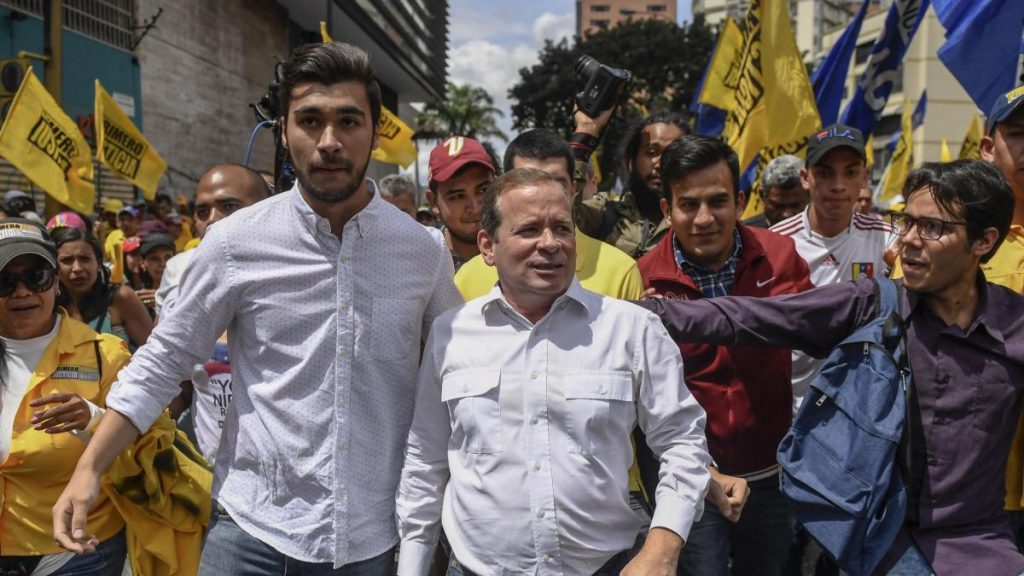 Familia de Juan Pablo Guanipa logra visita en prisión:'Está fuerte y firme', dice hijo; exigen libertad para todos los presos políticos