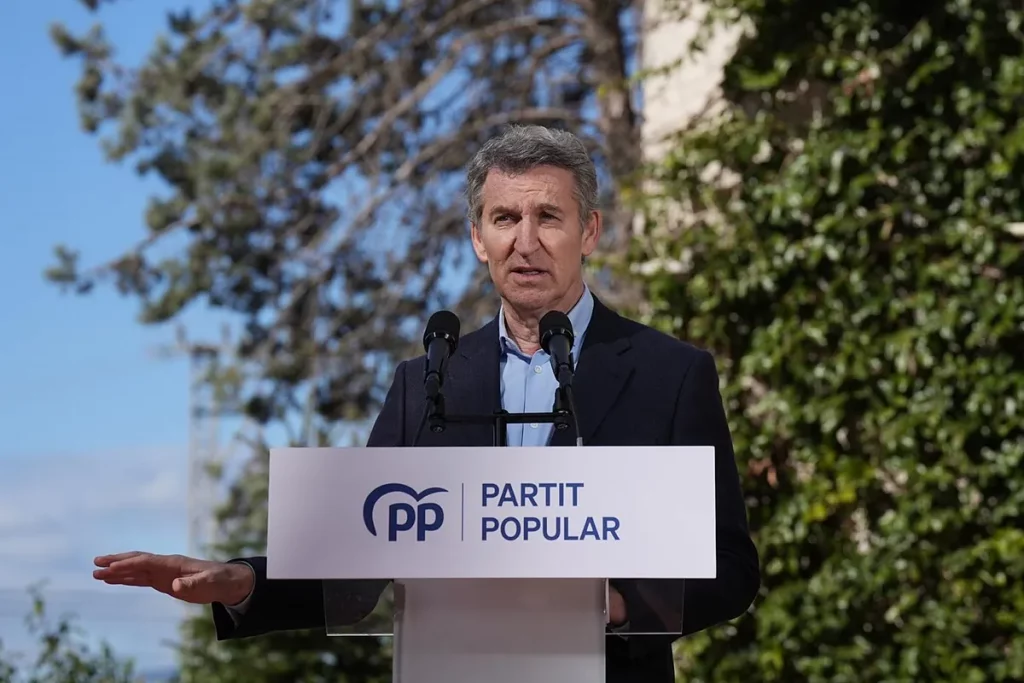 Feijóo insiste en pedir la dimisión de Marlaska por el caso de la agresión sexual del DAO: "Cuesta mucho creer que no lo sabía y, si fuera así, es un verdadero incompetente."