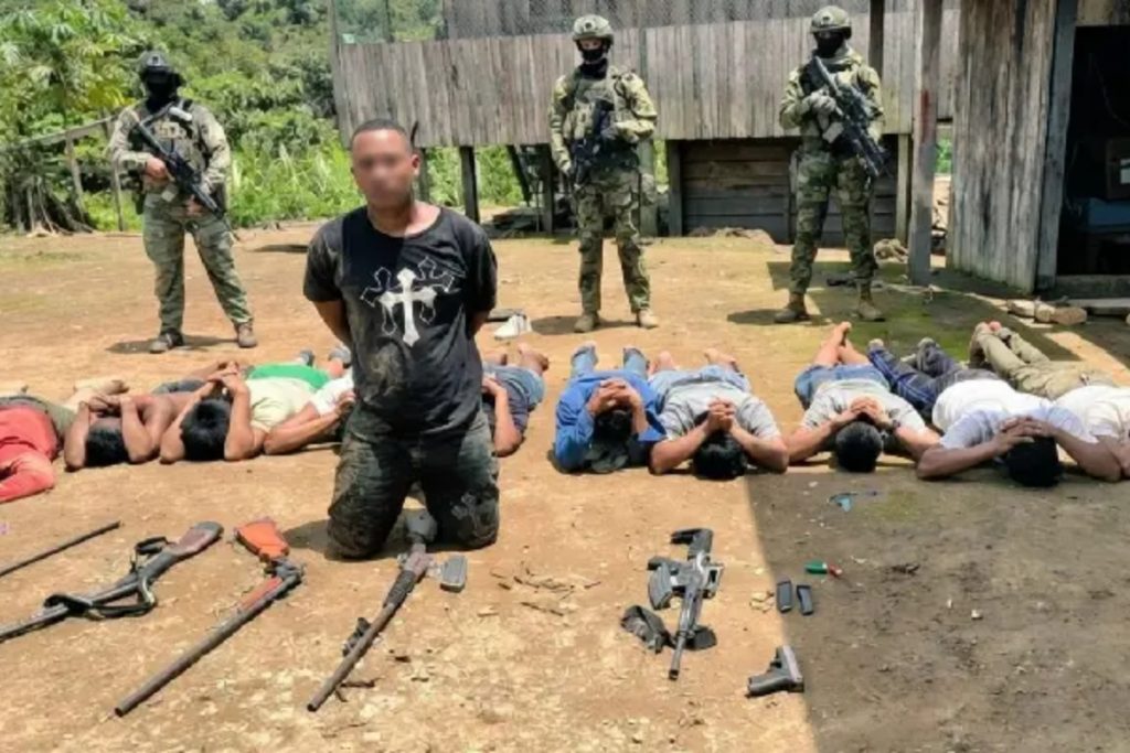 Formulan cargos contra 20 presuntos integrantes del Frente Oliver Sinisterra en Esmeraldas