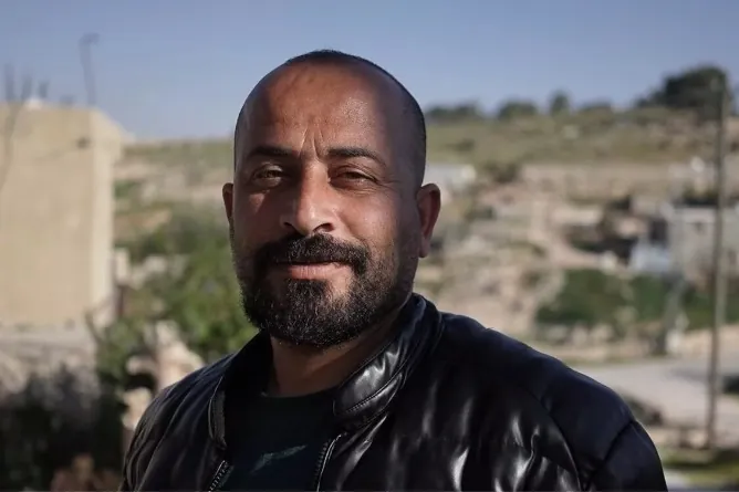 Hamdam Balal, codirector del oscarizado ‘No other land’ vuelve a ser agredido por soldados israelíes Hamdam Balal, codirector del oscarizado 'No other land' vuelve a ser agredido por soldados israelíes