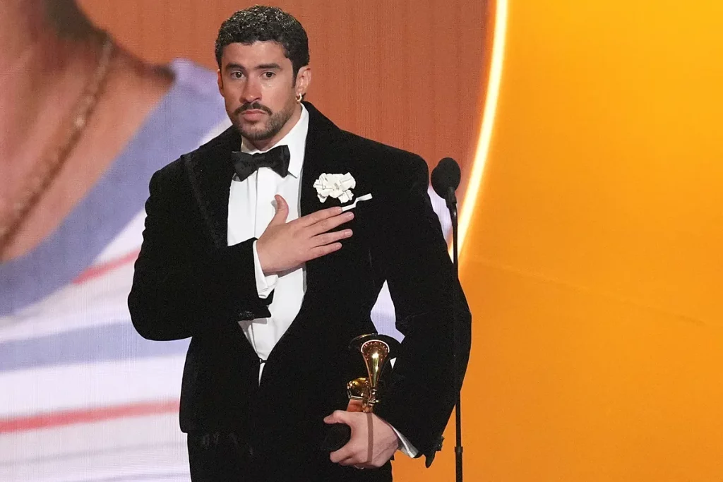 Hay que hacer la ola a Bad Bunny: Donald Trump, 0 - Benito, 2