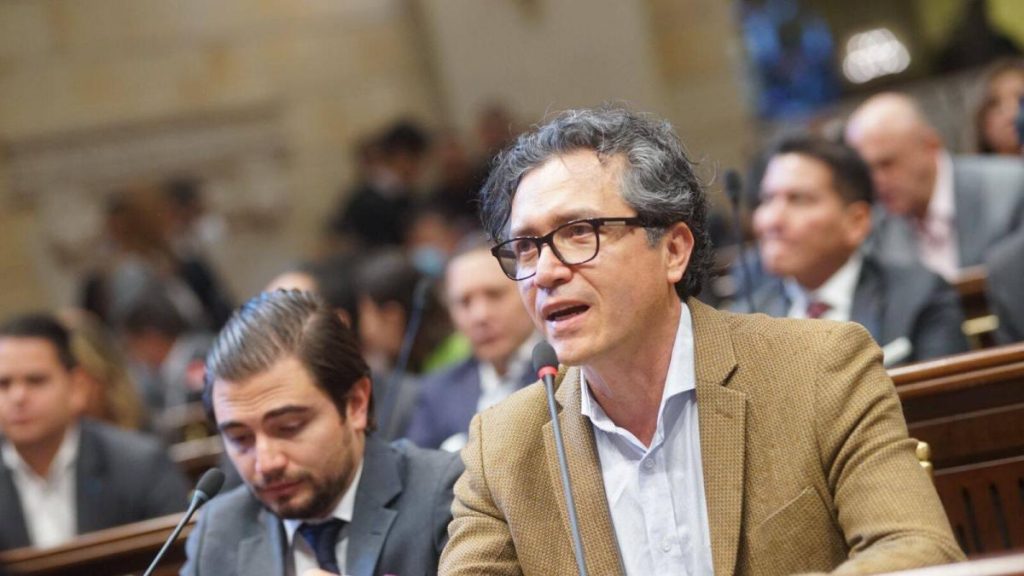 Heráclito Landínez, candidato a la Cámara de Representantes: ‘Necesitamos profundizar las reformas de este país’ Heráclito Landínez, candidato a la Cámara de Representantes: 'Necesitamos profundizar las reformas de este país'