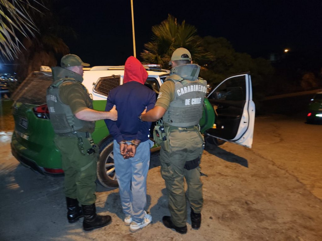 Huasco: Detienen a hombre armado durante festival musical Huasco: Detienen a hombre armado durante festival musical