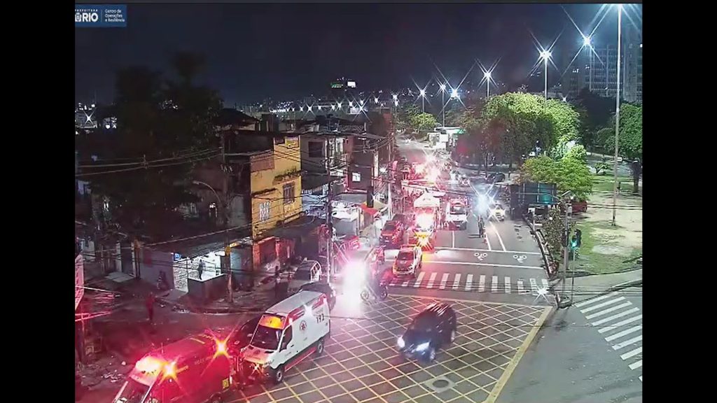 Imóveis desabam no entorno do Estádio do Maracanã, no Rio de Janeiro; madre e hija ficam soterradas