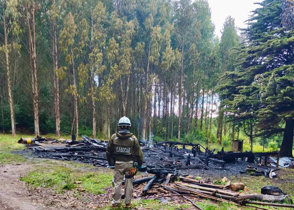 Incendio destruye vivienda en Fresia y deja una persona fallecida