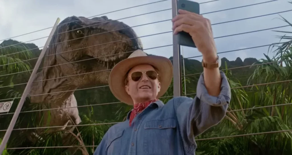 Jurassic Park revive en el Super Bowl con sus protagonistas originales Jurassic Park revive en el Super Bowl con sus protagonistas originales