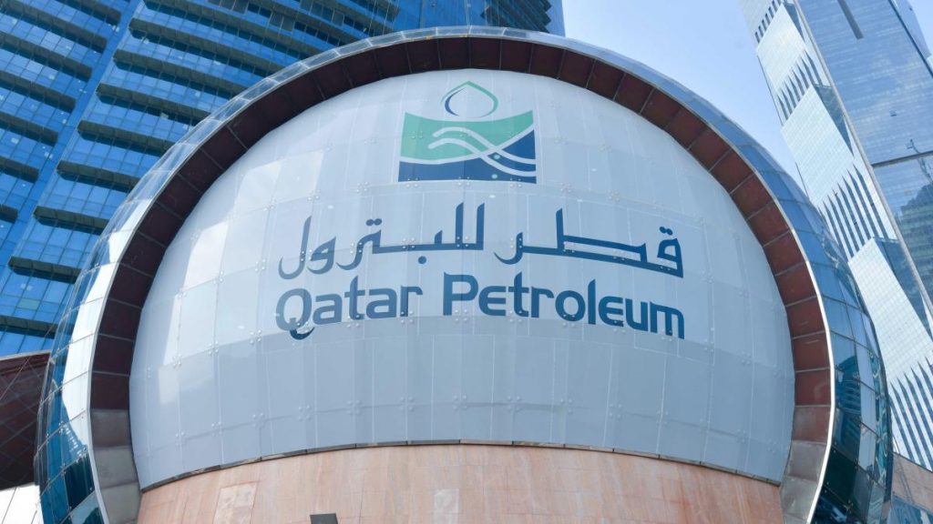 La OPEP+ mantiene congelada la producción de petróleo pese a la escalada de los precios.