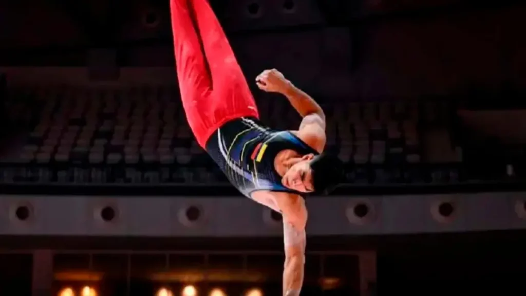 La impresionante rutina con la que Ángel Barajas se metió a la final de Copa Mundo de Gimnasia en Alemania