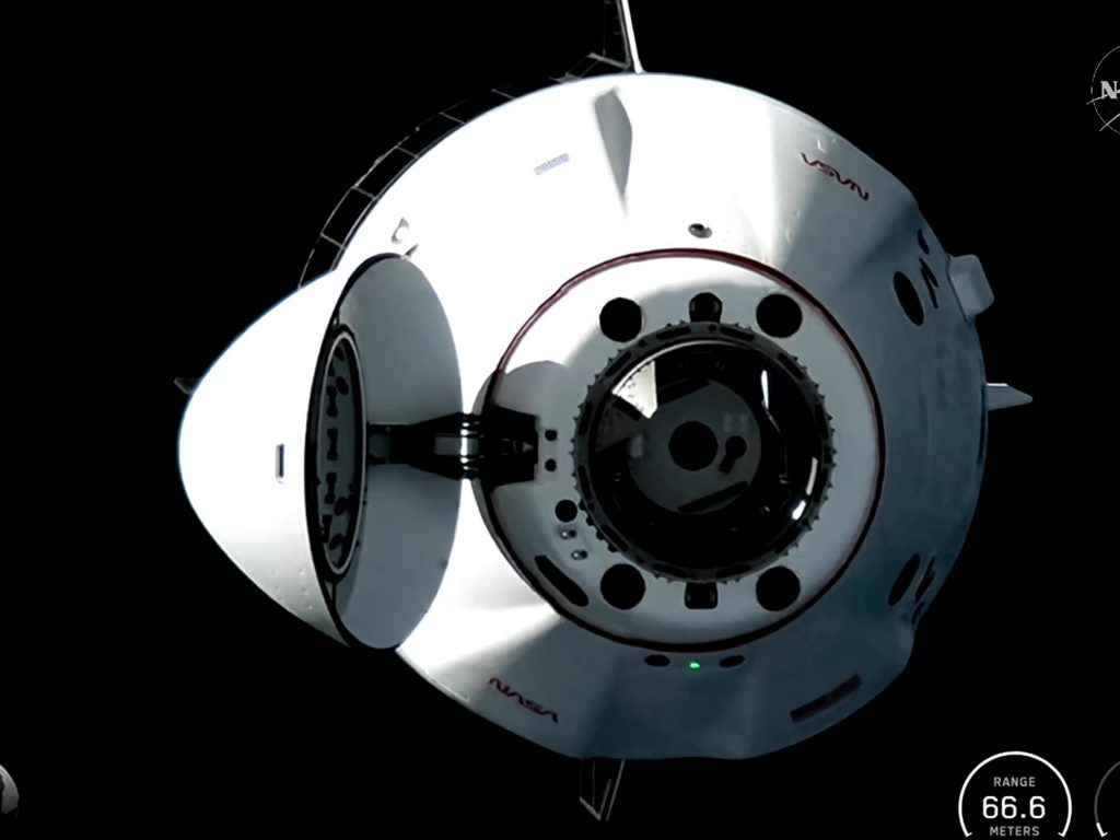 La misión tripulada de la NASA y SpaceX se copló con éxito a la Estación Espacial Internacional La misión tripulada de la NASA y SpaceX se copló con éxito a la Estación Espacial Internacional