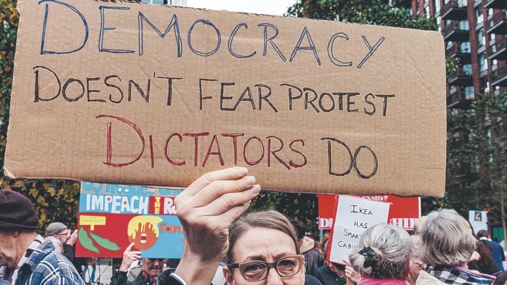 La opaca ilusión de los regímenes autoritarios.