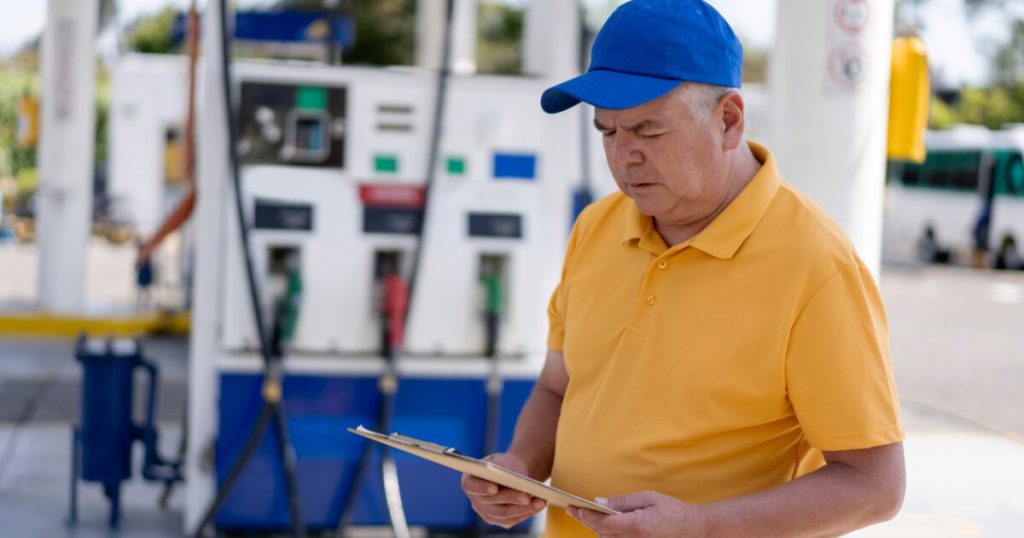 Las gasolinaras de México viven un año clave ante su regulación y tienen un gran problema: el huachicol