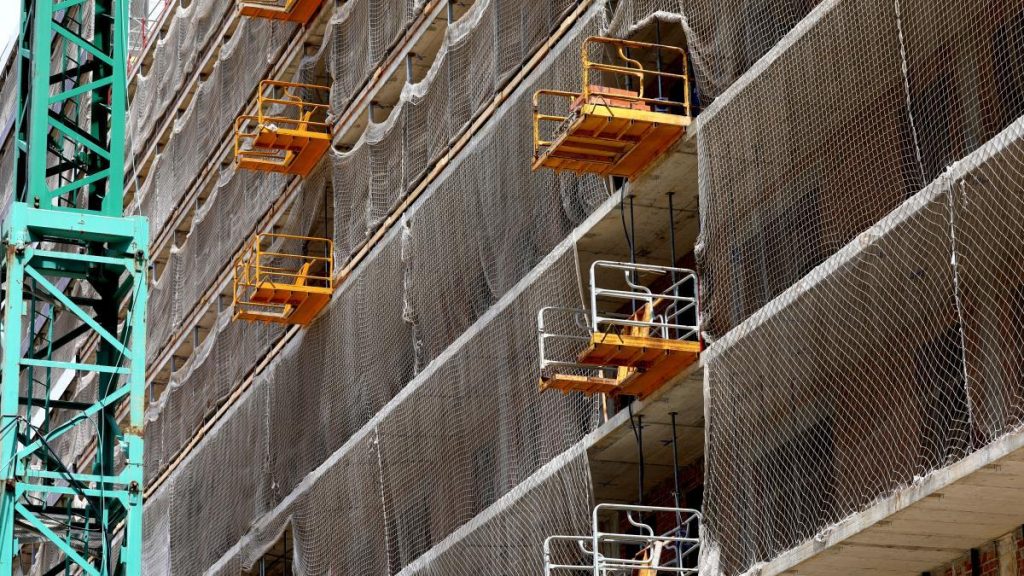 Las grandes constructoras desconectan de la apuesta residencial