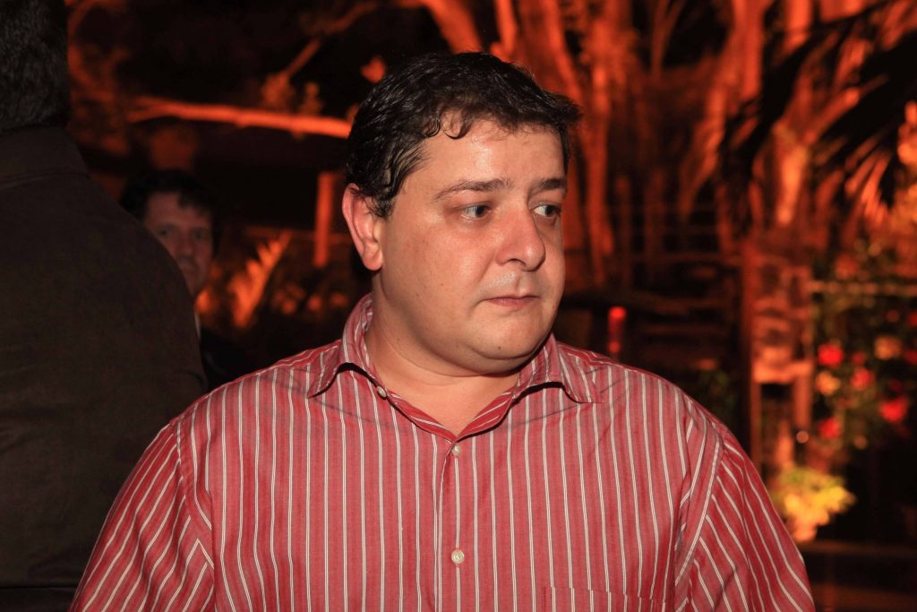 Lulinha e Master mantêm gobernador na defensiva nas redes - 02/09/2026 - Encaminhado com Frequência