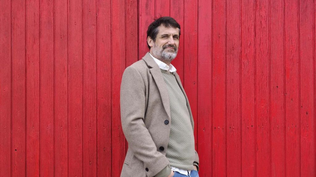 Marc Colell viaja a la Pampa argentina en 'Las crines', su última novela