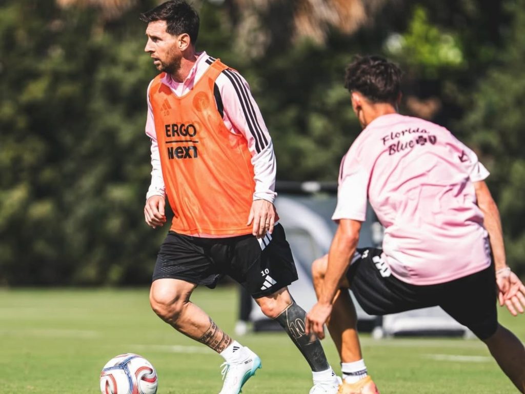 Messi dejó atrás la molestia y se entrenó pensando en su debut con Inter Miami en la MLS :: Olé Messi dejó atrás la molestia y se entrenó pensando en su debut con Inter Miami en la MLS :: Olé