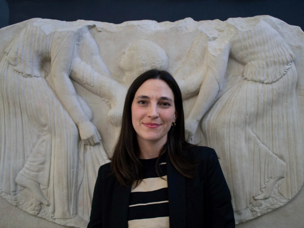 Milena Gallipoli reivindica las copias y reescribe la historia del arte desde los calcos: “Si no se reproduce, no existe"