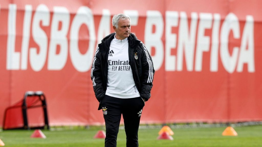 Mourinho explica la cláusula que permite decir gracia al Benfica y que genera rumores con el Real Madrid