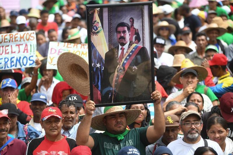 Nicolás Maduro y Cilia Flores reciben visita consular por parte del Estado venezolano Nicolás Maduro y Cilia Flores reciben visita consular por parte del Estado venezolano