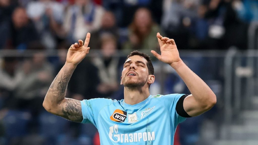 Niño: Palmeiras envía emissário para tentar destravar contratação de zagueiro do Zenit Niño: Palmeiras envía emissário para tentar destravar contratação de zagueiro do Zenit