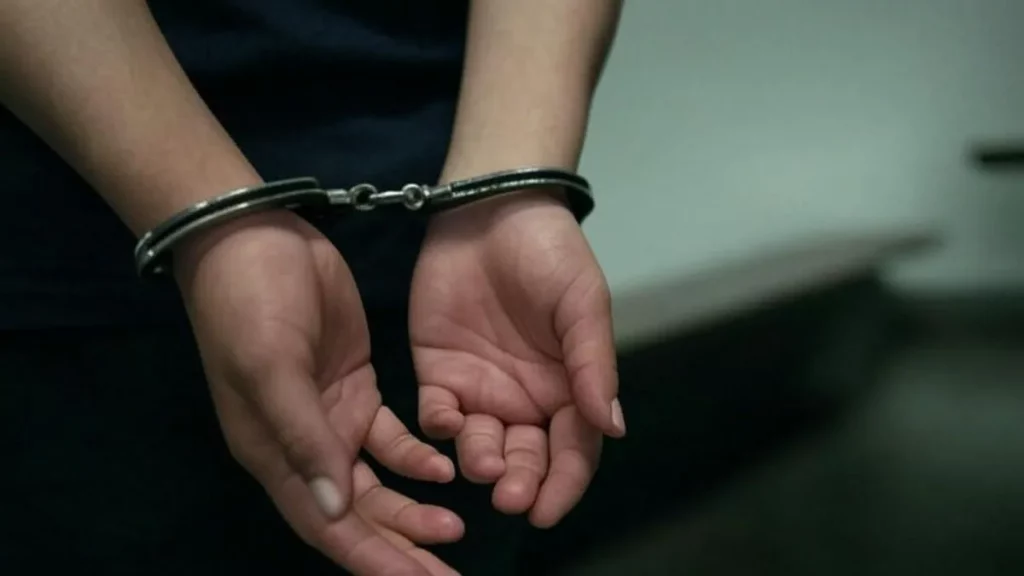 No resuelve el problema, lo profundiza