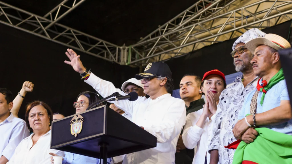 'Nos vemos en las plazas'