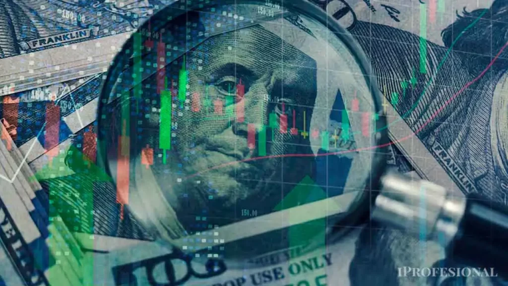 Nuevo precio del dólar que pronostican 45 economistas para los próximos meses Nuevo precio del dólar que pronostican 45 economistas para los próximos meses