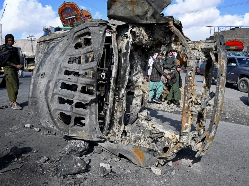 Pakistán despliega helicópteros y drones para poner fin al enfrentamiento con los rebeldes baluchis | Noticias de conflicto Pakistán despliega helicópteros y drones para poner fin al enfrentamiento con los rebeldes baluchis | Noticias de conflicto