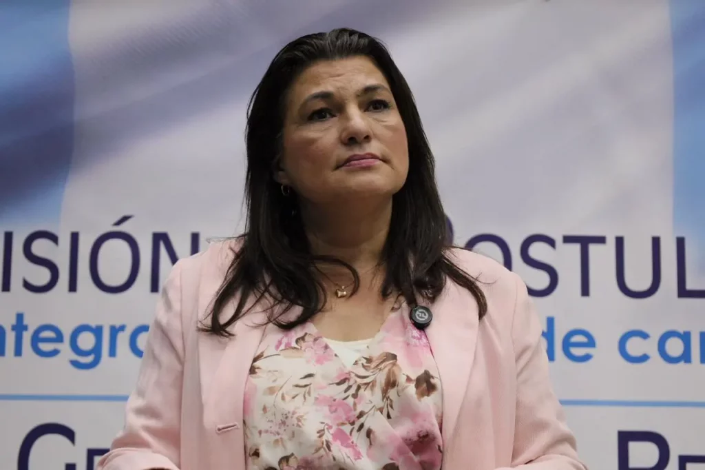 Patricia Gámez pide "apartamiento de la fiscal" que se dirige a todos los análisis en centros de votación del CANG