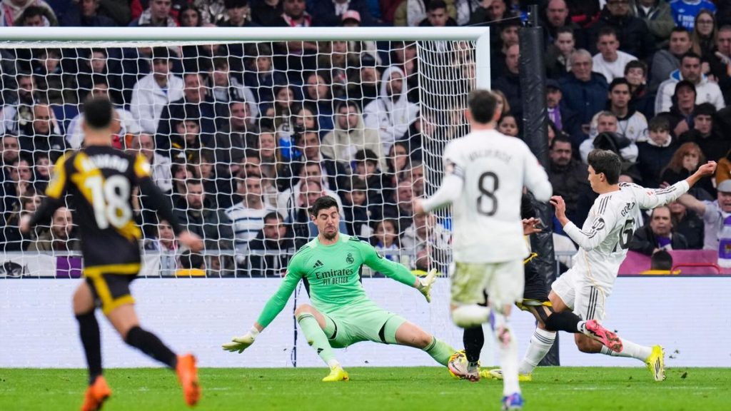 REALMADRID | El Bernabéu se cansa de la pantomima de Arbeloa REALMADRID | El Bernabéu se cansa de la pantomima de Arbeloa