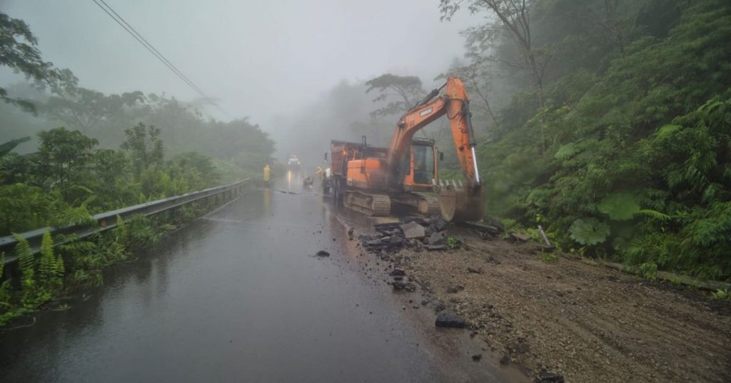 Realizan cierre preventivo de la vía David-Bocas del Toro por terreno inestable - Nacionales