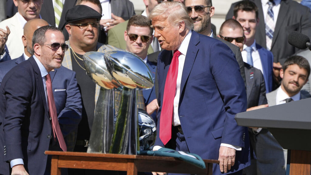 Trump se borra del Super Bowl mientras Bad Bunny brillará en el escenario Trump se borra del Super Bowl mientras Bad Bunny brillará en el escenario