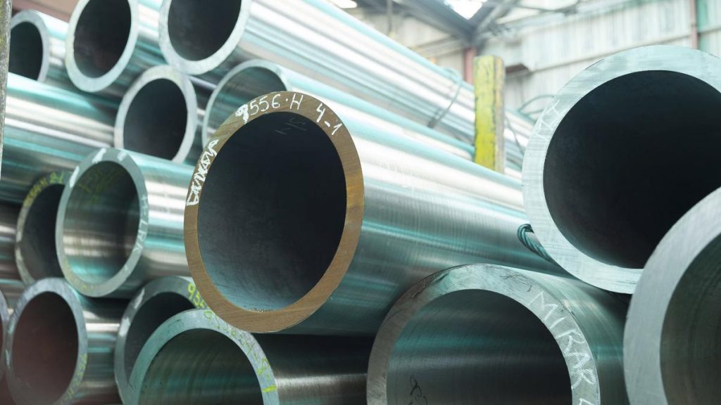 Tubos Reunidos pierde 71 millones y despedirá a 301 trabajadores Tubos Reunidos pierde 71 millones y despedirá a 301 trabajadores