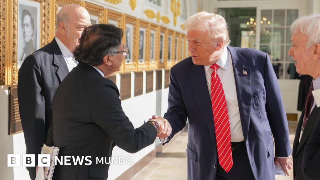 “Un encuentro entre diferentes sin humillaciones”: la esperada reunión entre Petro y Trump concluye con declaraciones amistosas pero sin detalles de lo acordado "Un encuentro entre diferentes sin humillaciones": la esperada reunión entre Petro y Trump concluye con declaraciones amistosas pero sin detalles de lo acordado