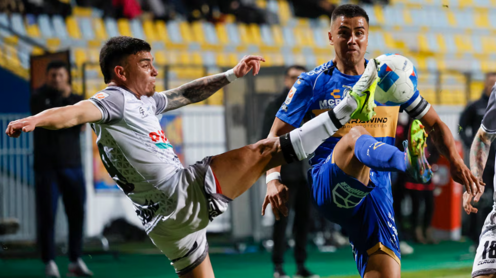 Una figura del fútbol chileno se acerca a Colo Colo: ya hay oferta