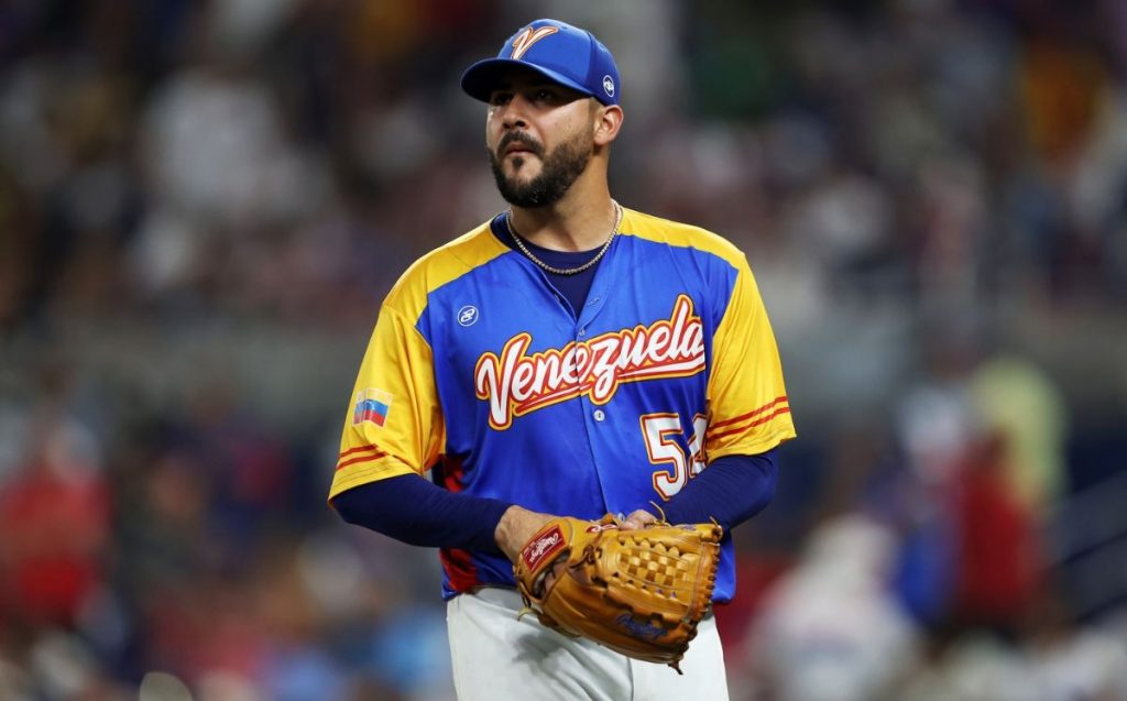 Venezuela tampoco contará con Martín Pérez para el Clásico Mundial de Béisbol