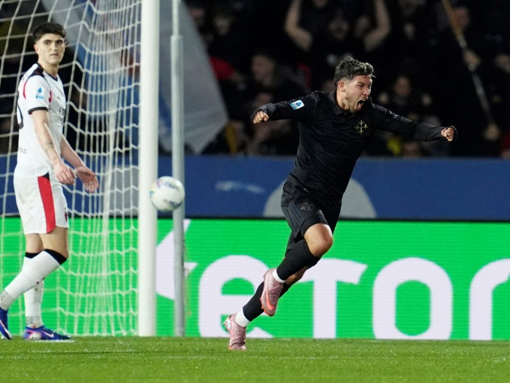 Video: Felipe Loyola le marcó al Milan su primer gol en Europa :: Olé