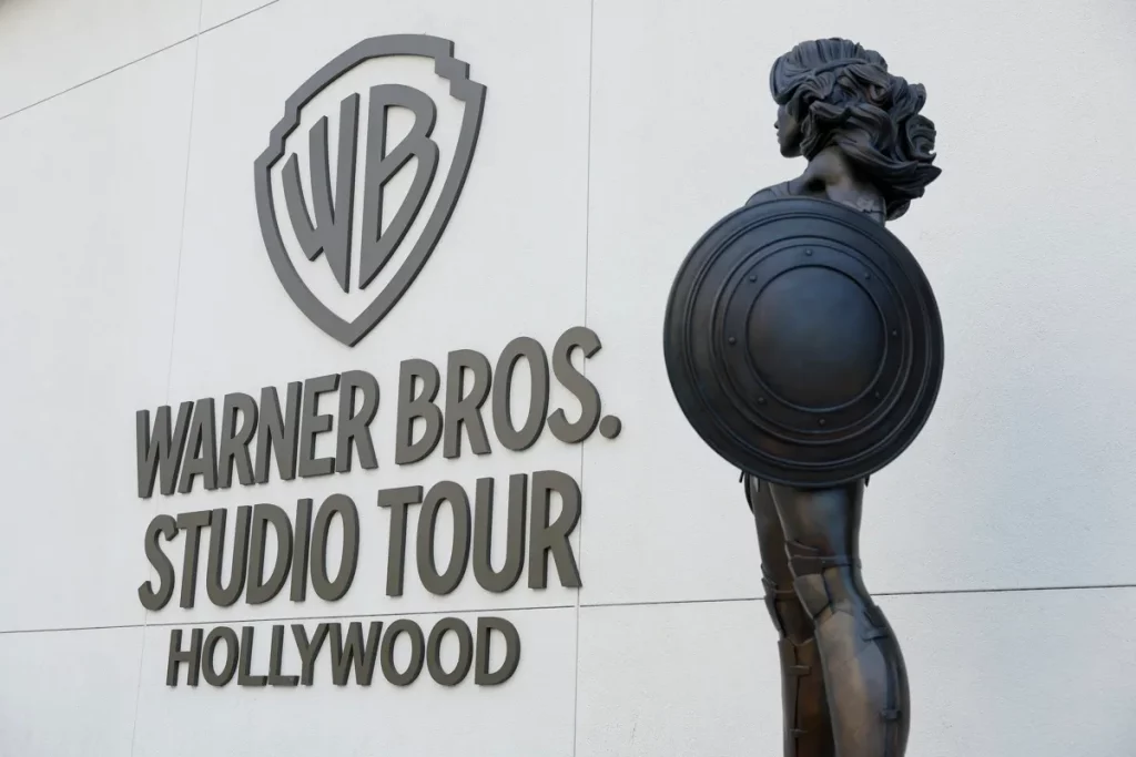 Warner Bros retoma negociaciones con Paramount por una semana en medio de compromiso con Netflix