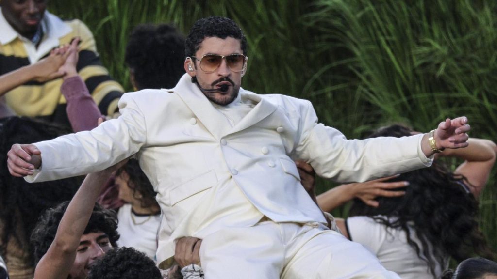 Zara visitó a Bad Bunny para el espectáculo de la Super Bowl