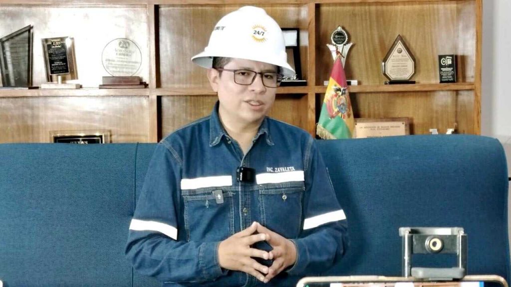 Zavaleta prevé bajar sueldos en un 40% y una planta de basura en 8 meses