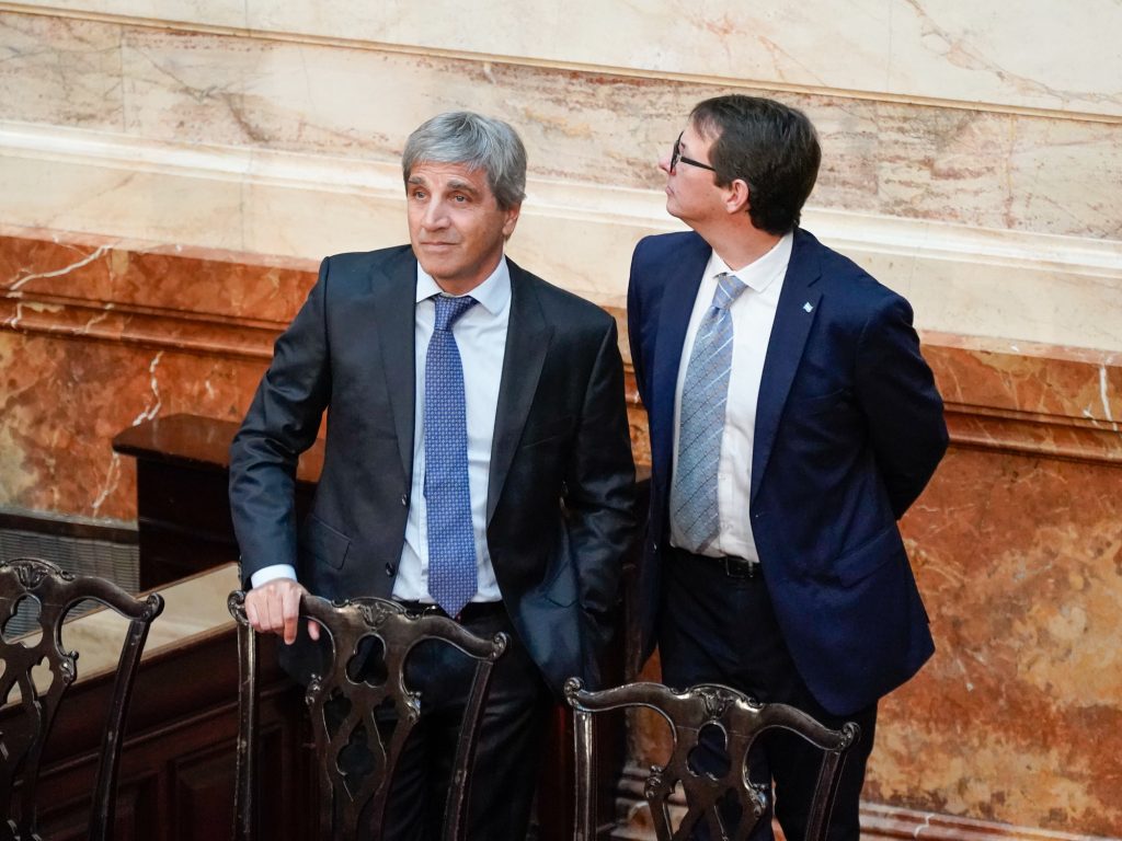 el costo fiscal del proyecto cayó a la mitad por los cambios que negoció el Gobierno con las provincias el costo fiscal del proyecto cayó a la mitad por los cambios que negoció el Gobierno con las provincias