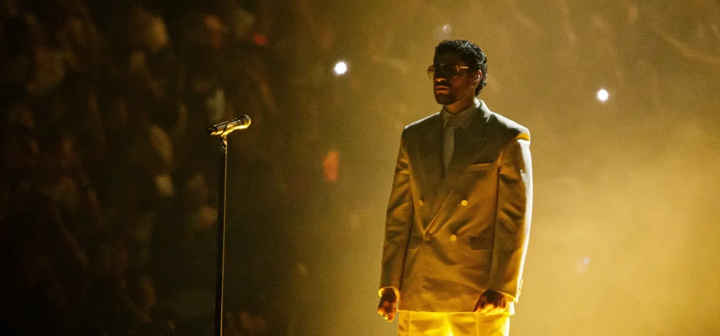 ¡HIELO fuera! No somos salvajes, no somos animales.