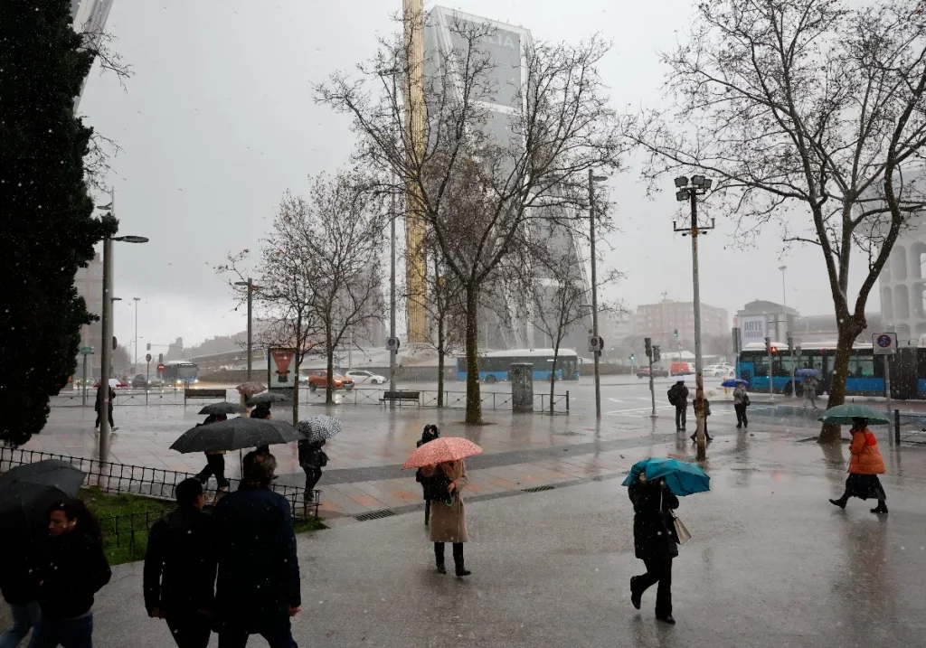 ¿Hasta cuándo va a seguir lloviendo en Madrid? La Aemet da la previsión del tiempo en esta ciudad ¿Hasta cuándo va a seguir lloviendo en Madrid? La Aemet da la previsión del tiempo en esta ciudad
