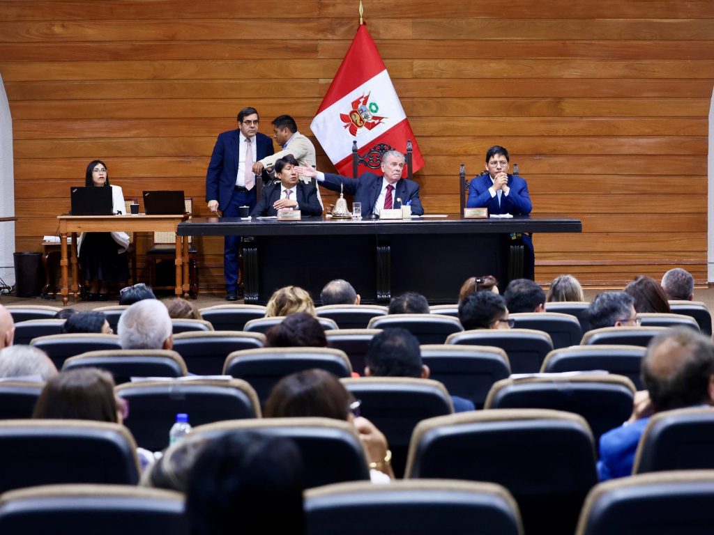 el Congreso vota hoy al sucesor de José Jerí ¿Quiénes son los candidatos a presidente de Perú para completar cinco meses de mandato restantes?